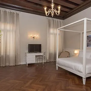 Hotel Sonder Salute Palace