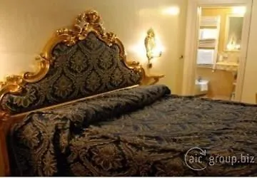 Vecellio Hotel Venice